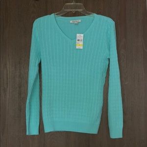 New sweater with tags